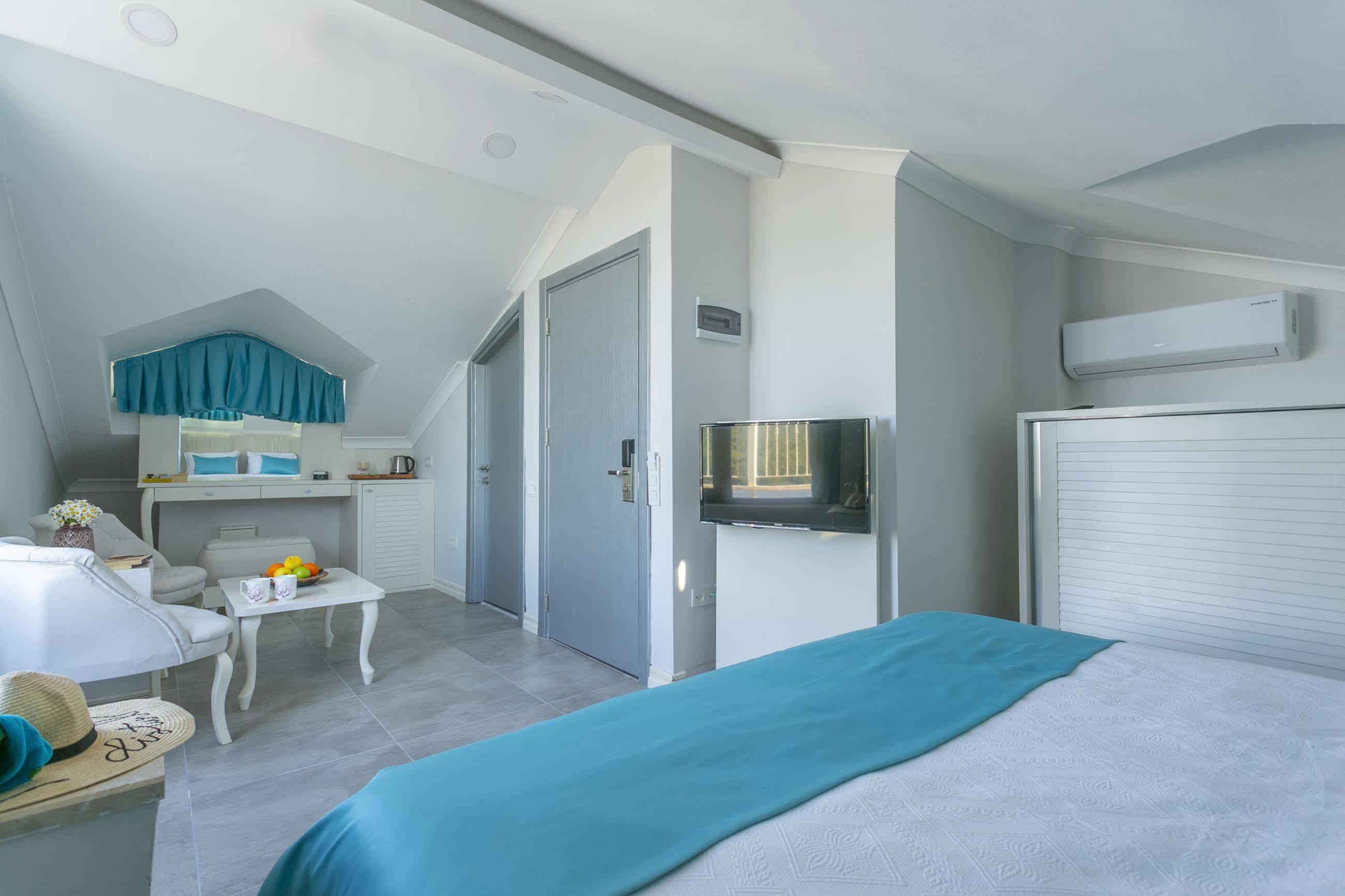 Monastery Suites Hotel-Fethiye Oludeniz Bagian luar foto