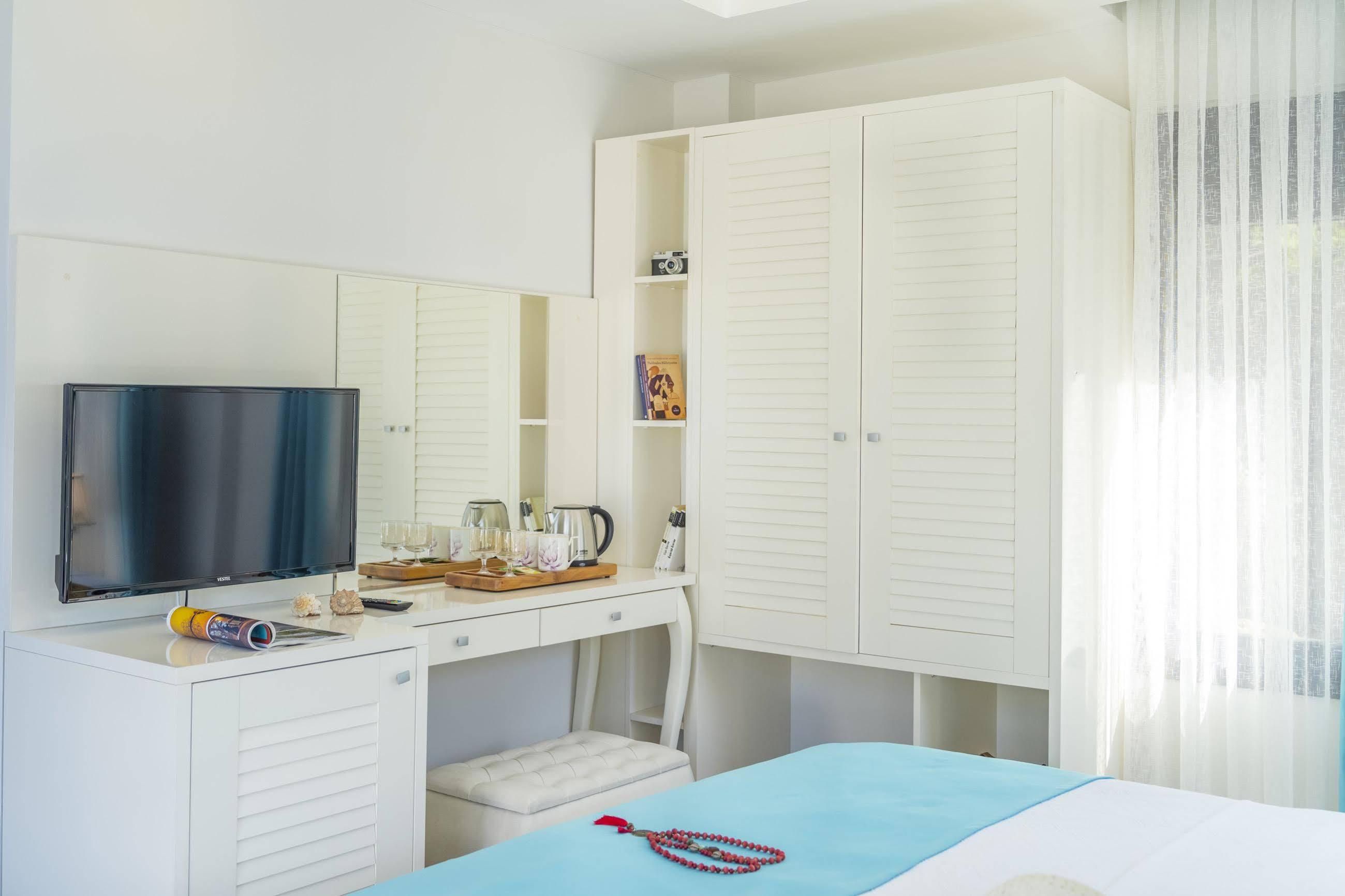 Monastery Suites Hotel-Fethiye Oludeniz Bagian luar foto
