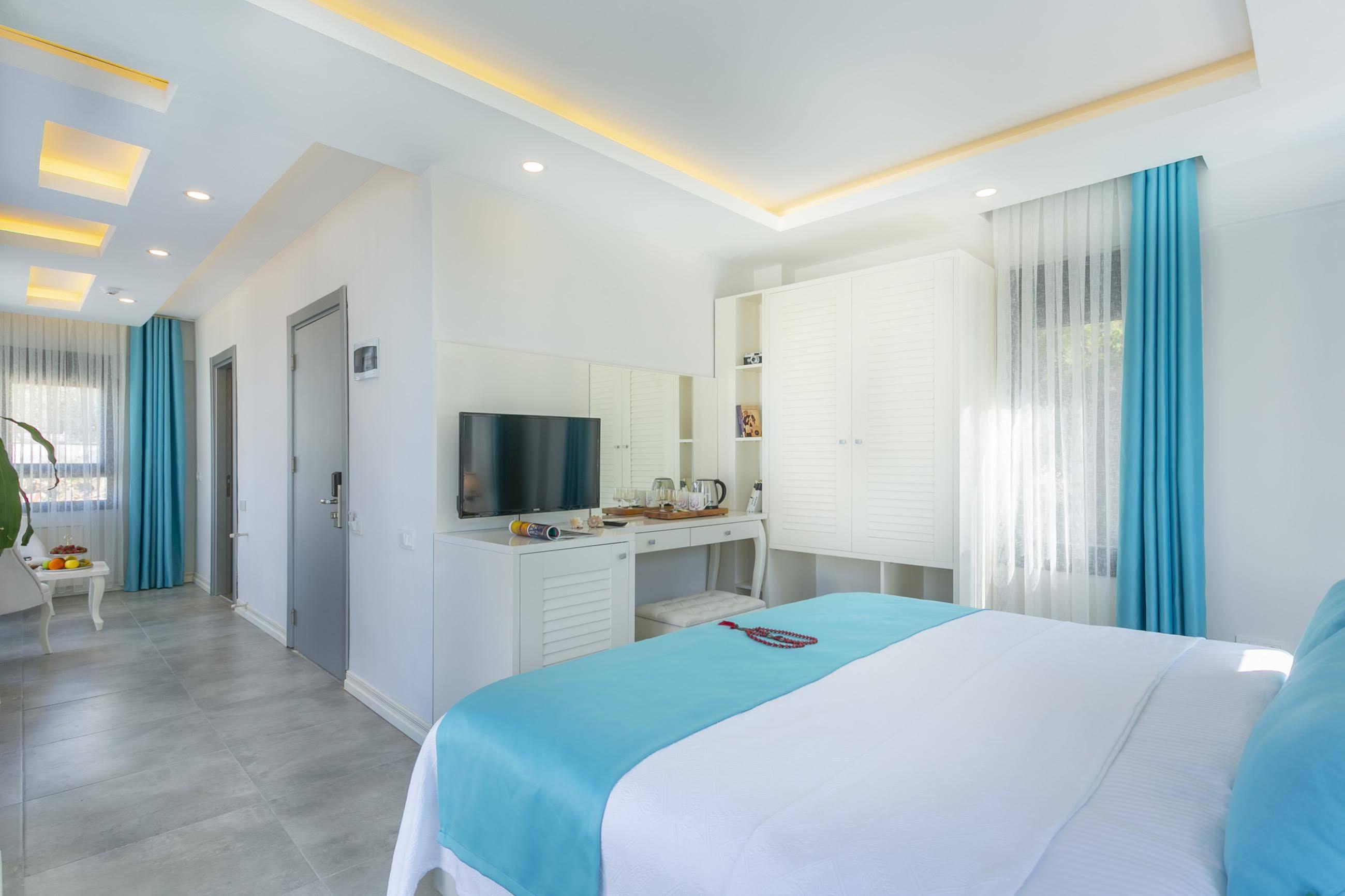 Monastery Suites Hotel-Fethiye Oludeniz Bagian luar foto