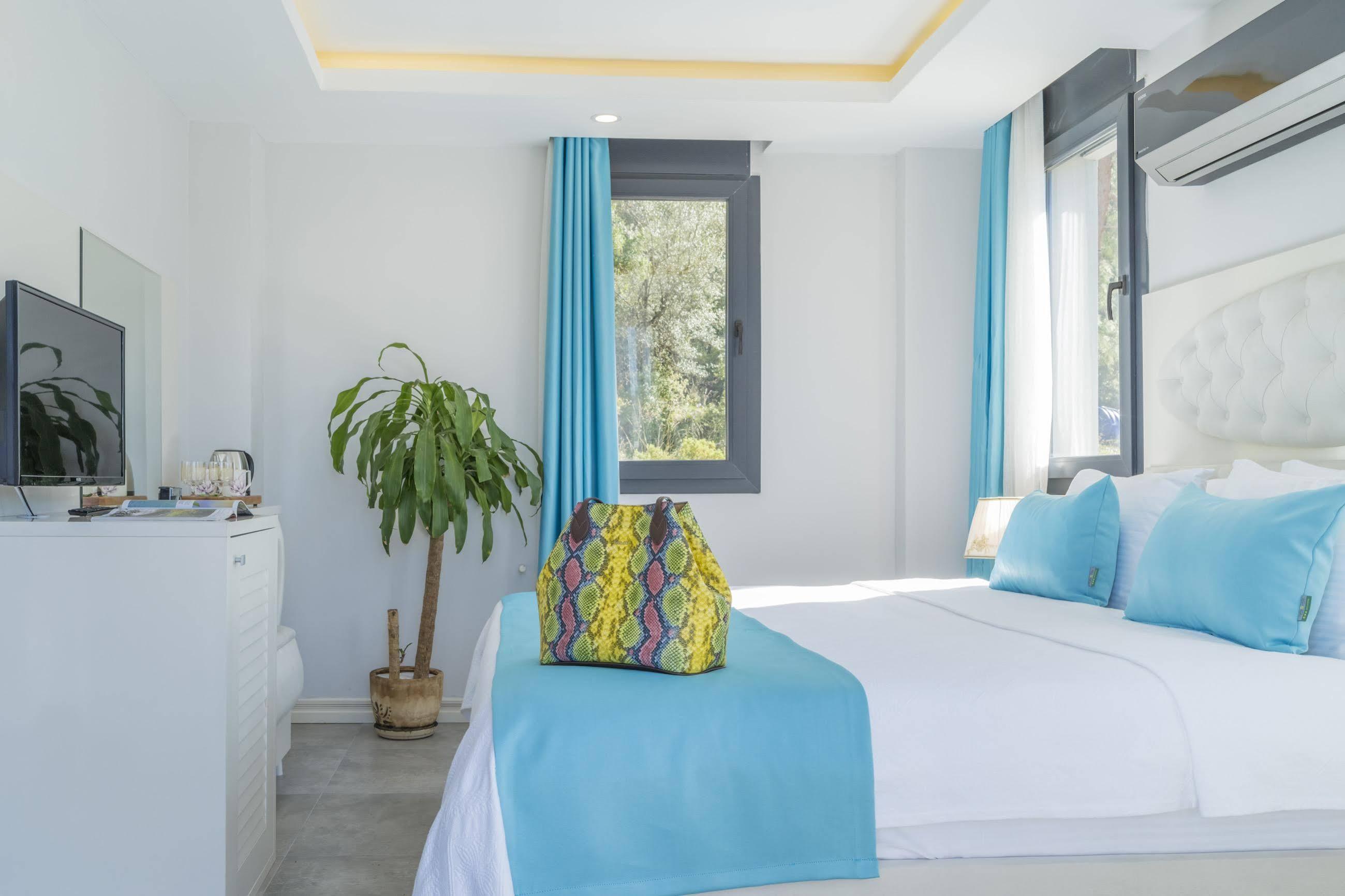 Monastery Suites Hotel-Fethiye Oludeniz Bagian luar foto