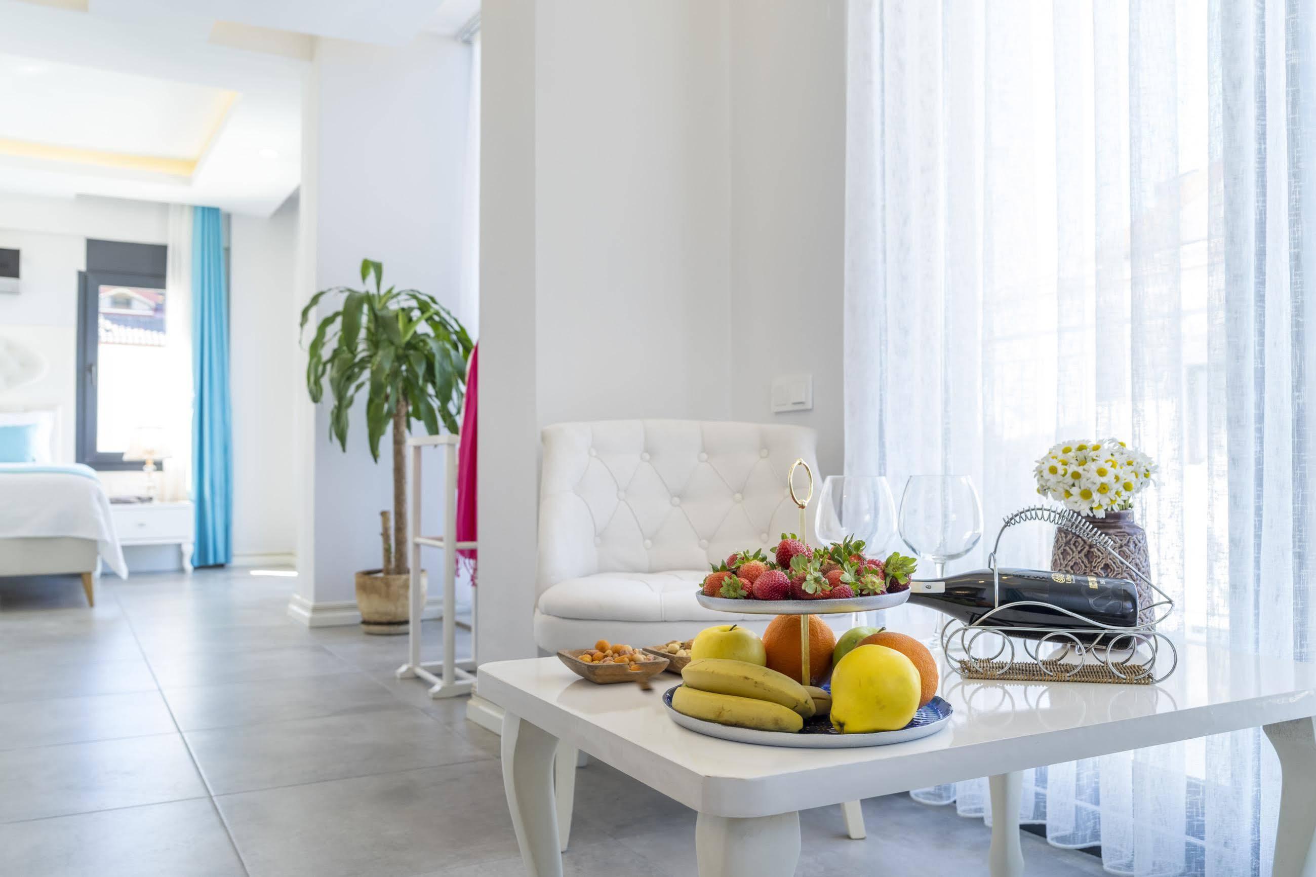 Monastery Suites Hotel-Fethiye Oludeniz Bagian luar foto